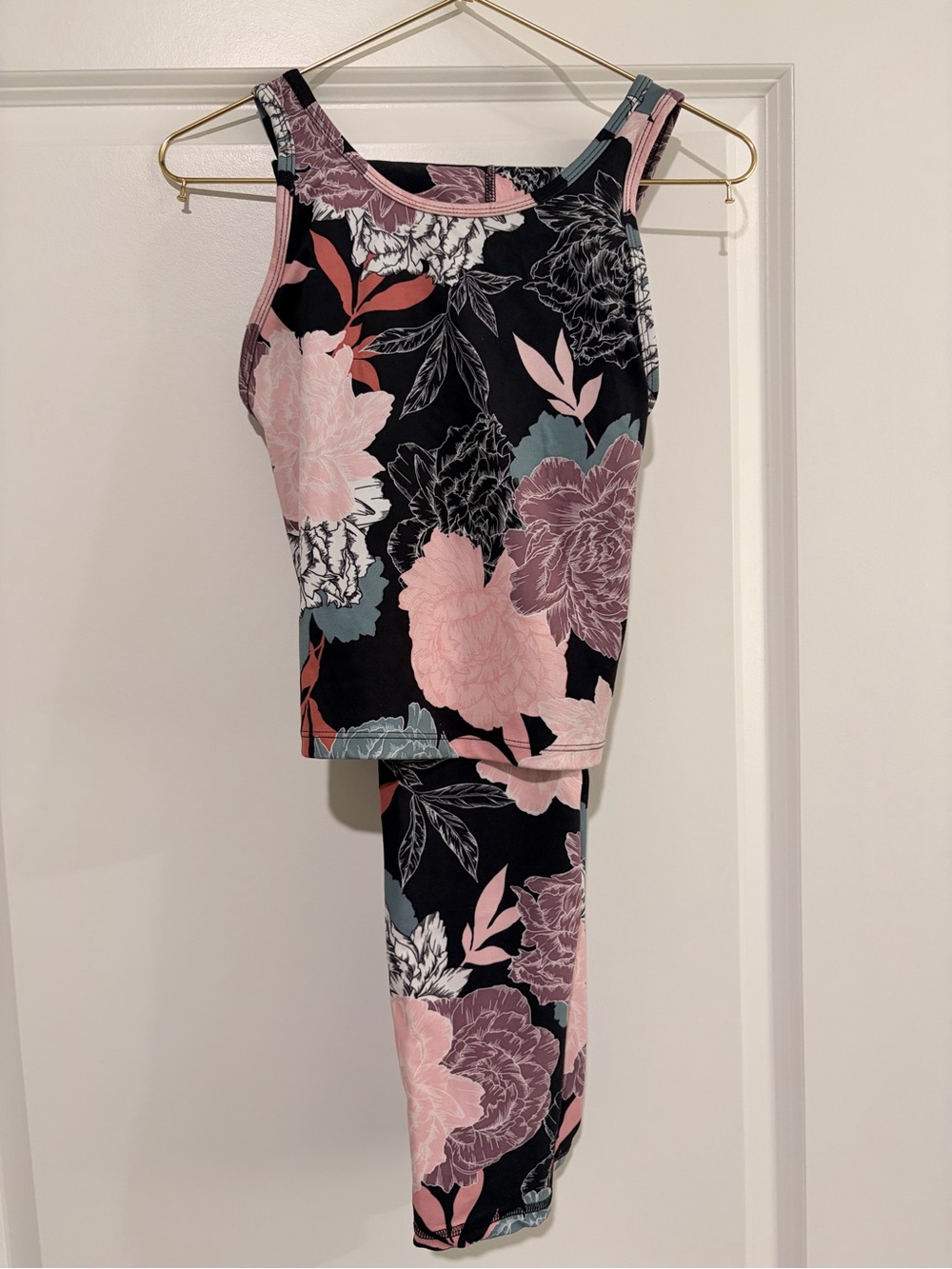 Fabletics Jessica Simpson Leggings & Tank Set with Pink Floral Print